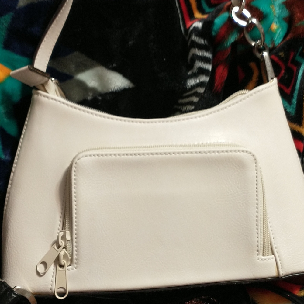 NWOT - Small White Vinyl Bag w/wallet - Picture 2 of 12